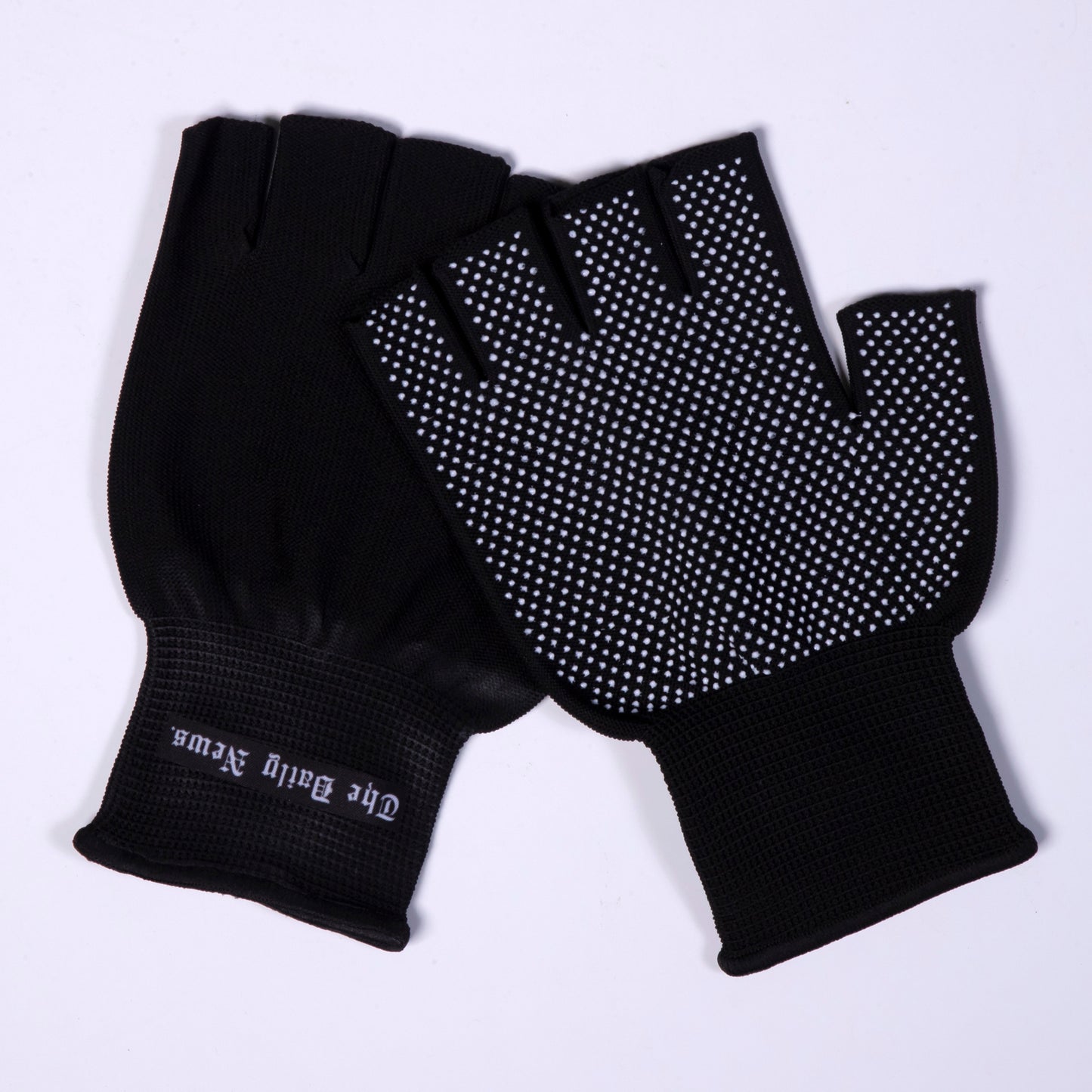 Daily News Beenie + Gloves (Black)